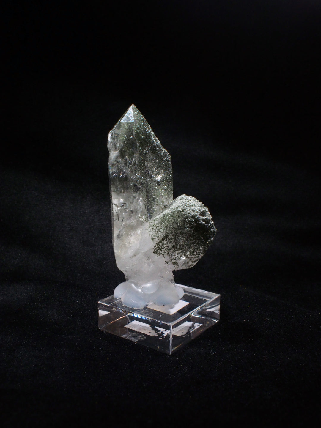 Phantom Quartz 幽靈水晶