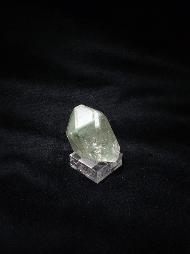 Phantom Quartz 幽靈水晶