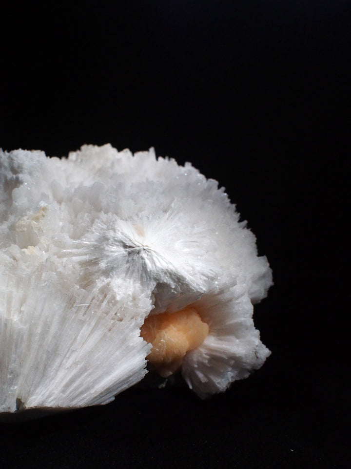 Scolecite x Stilbite 鈣沸石與輝沸石