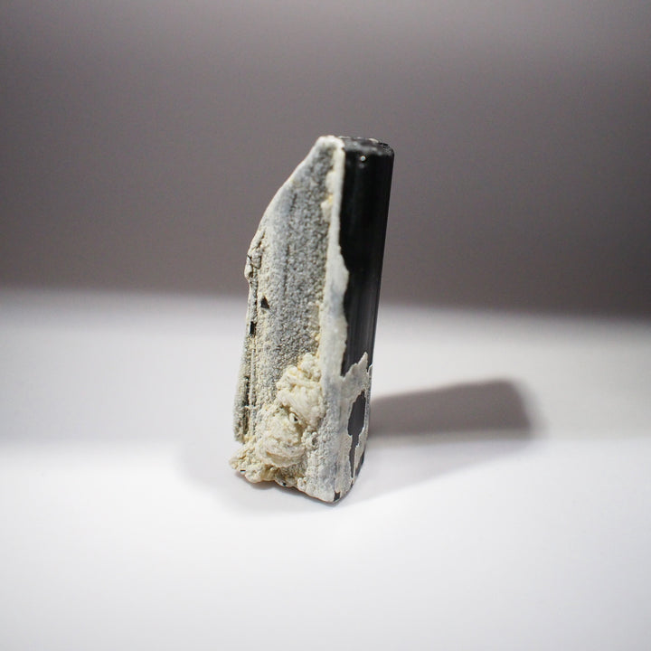Black Tourmaline with Feldspar 黑碧璽與長石共生