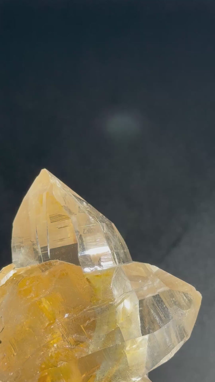 Golden Himalayan Quartz  黃金喜馬