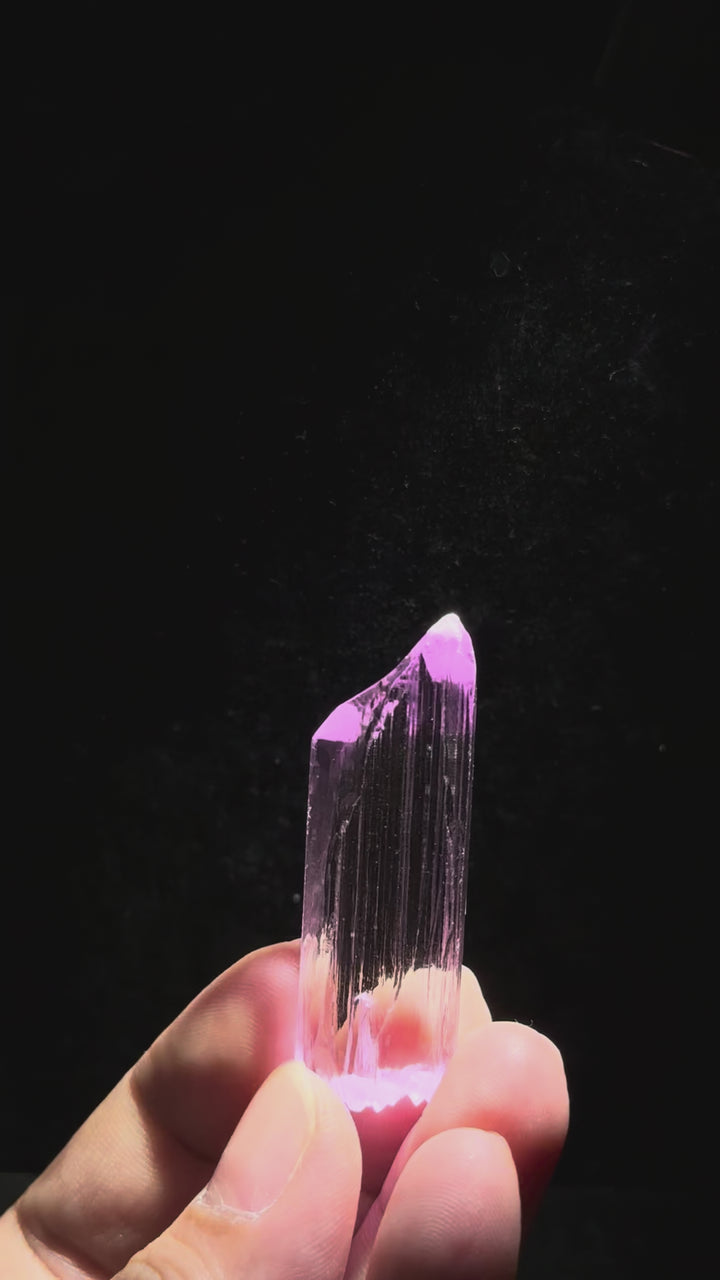 Kunzite 紫鋰輝