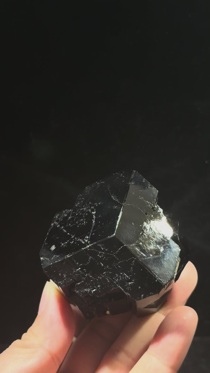 Black Tourmaline 黑碧璽