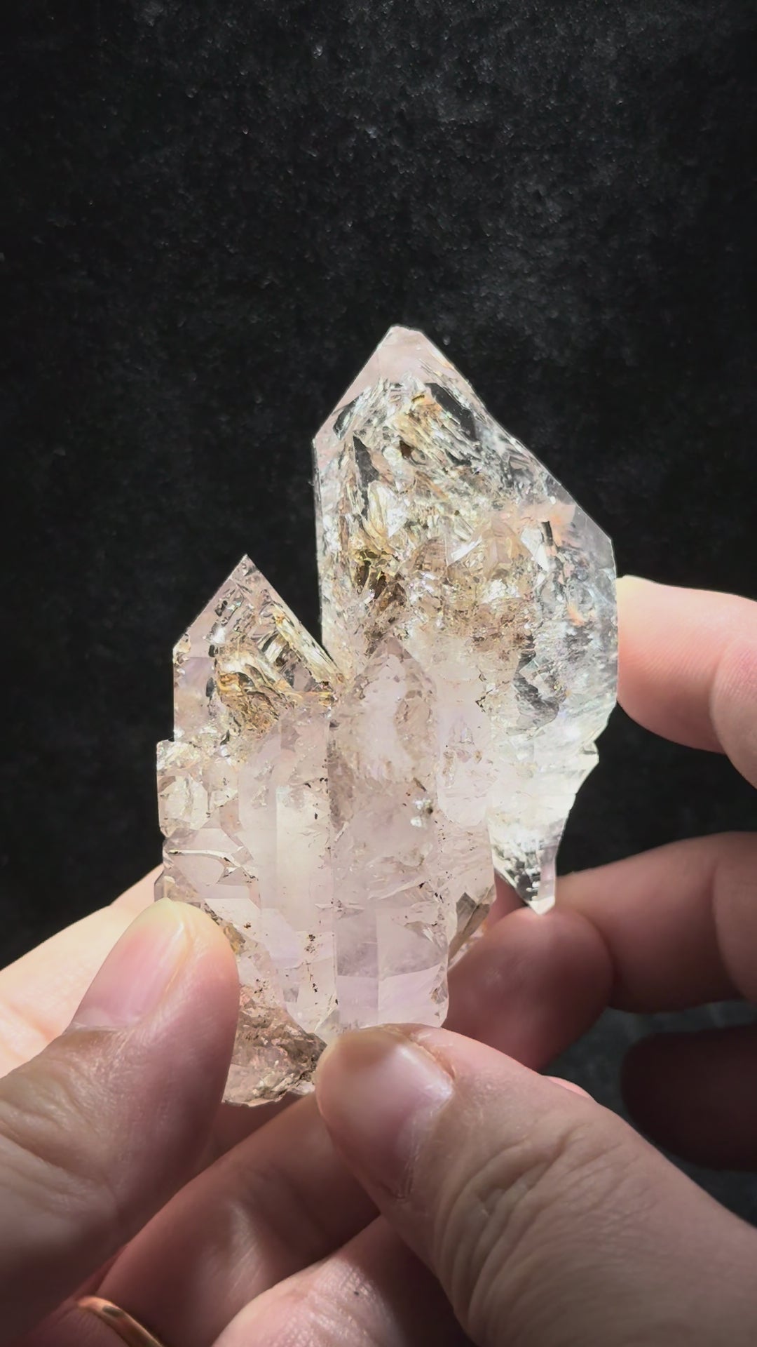 Skeletal Quartz  骸骨水晶