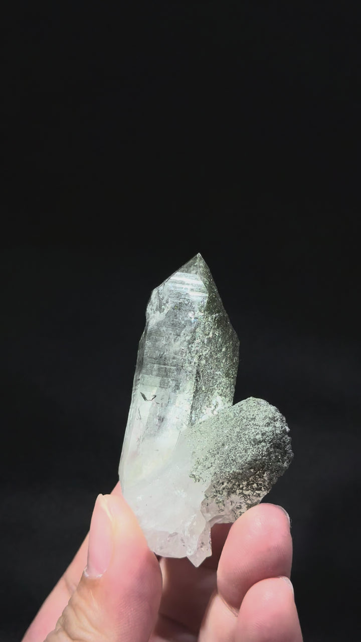 Phantom Quartz 幽靈水晶
