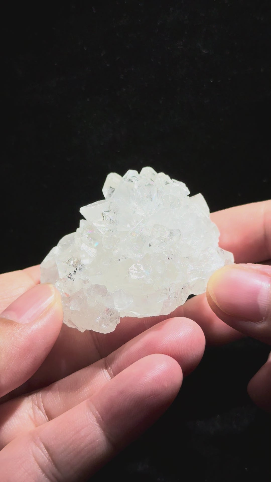 Apophyllite  魚眼石