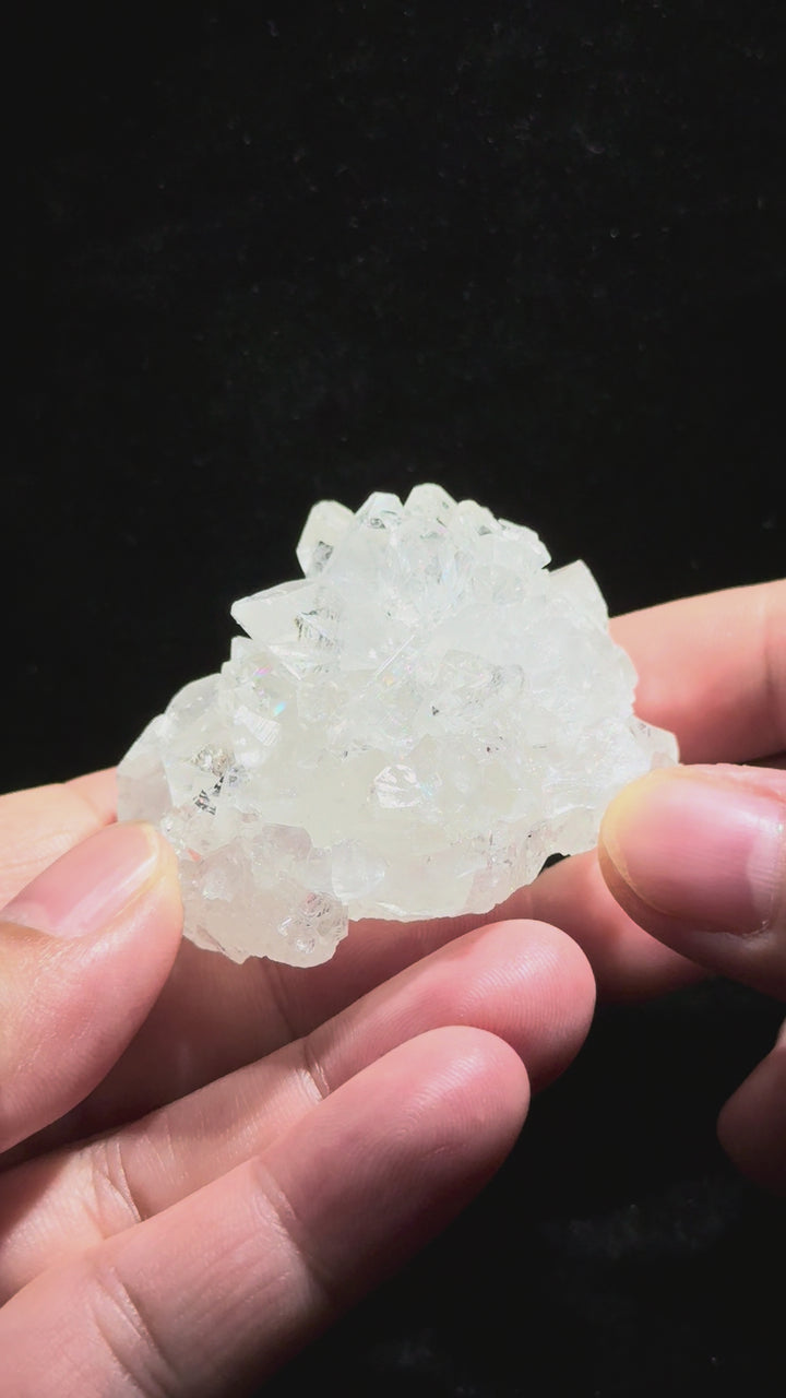 Apophyllite  魚眼石