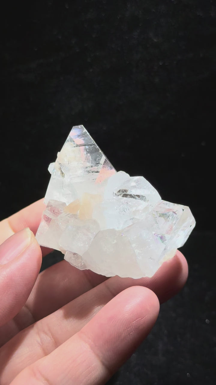 Apophyllite with Stilbite 魚眼石與輝沸石共生